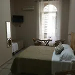 To Live Bed & Breakfast 3*