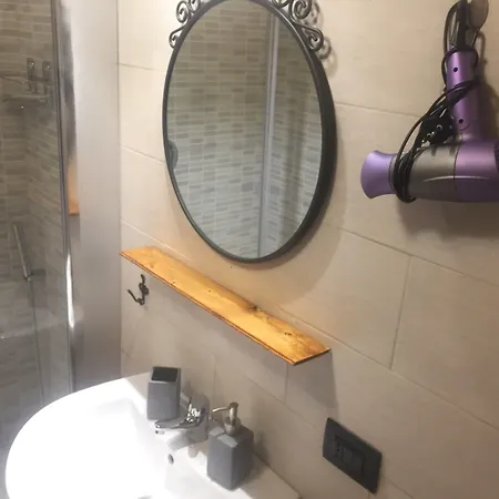 Alojamento de Acomodação e Pequeno-almoço To Live 3*