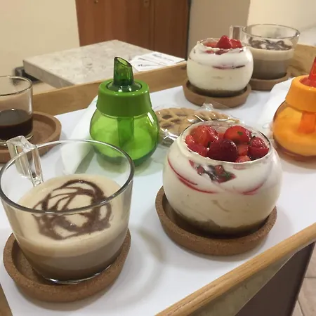 Alojamento de Acomodação e Pequeno-almoço To Live Nápoles