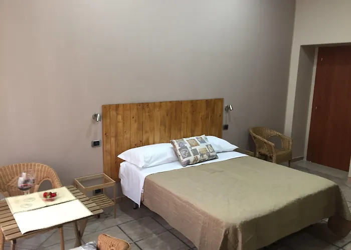 住宿加早餐酒店 To Live 那不勒斯